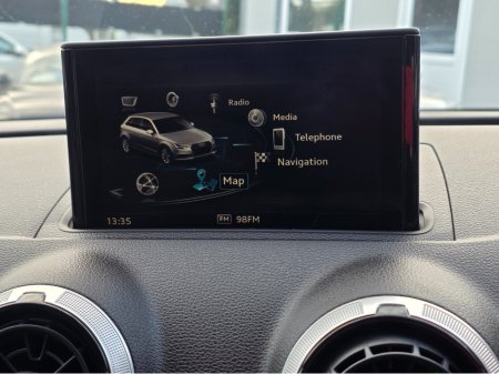 2017 Audi A3 1.4 LEATHER LEATHER SEATS / VIRTUAL COCKPIT - SMARTPHONE INTERFACE- SATNAV - VIRTUAL COCKPIT - NAVIGATION REVERSING CAMERA - PARKING SENSORS €18,750 thumbnail