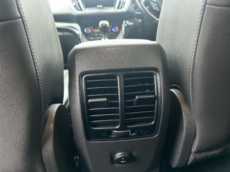 2019 Ford Kuga - thumbnail 15