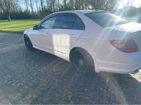 2010 Mercedes-Benz C Class C SERIES 2.2 CDI BLUE EFFICIENCY SPORT 4DR A €4,950 thumbnail