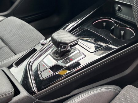 2022 Audi A4 35 TDI 163HP S Tronic S line €33,950 thumbnail