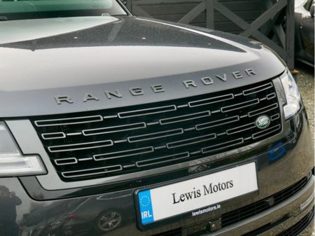 2025 Land Rover Range Rover - thumbnail 8