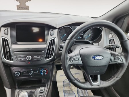 2017 Ford Focus 1.5 TDCi 120PS ST-Line Powershift €13,450 thumbnail