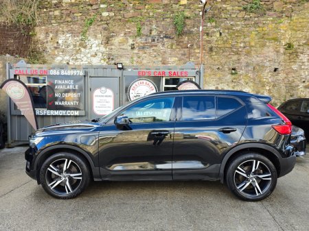 2021 Volvo XC40 - thumbnail 6