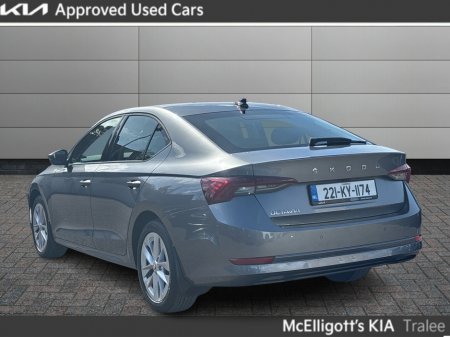 2022 Skoda Octavia - photo 2