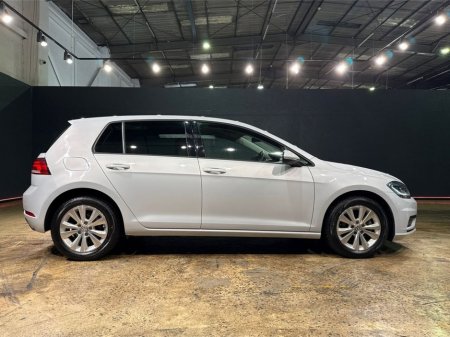 2018 Volkswagen Golf 1.2 AUTOMATIC TSI COMFORT LINE - FACTORY ALLOYS - REVERSE CAMERA €17,950 thumbnail