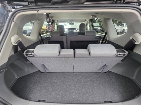 2013 Toyota Prius Alpha (7 Seater) - SELF CHARGING HYBRID -ALLOYS  -SIMI DEALER - LOW ROAD TAX BAND €13,450 thumbnail