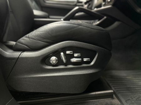 2020 Porsche Cayenne - thumbnail 25