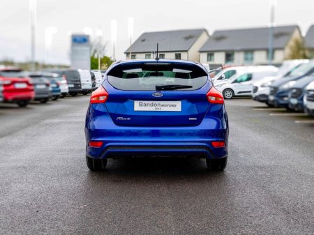 2018 Ford Focus - thumbnail 20