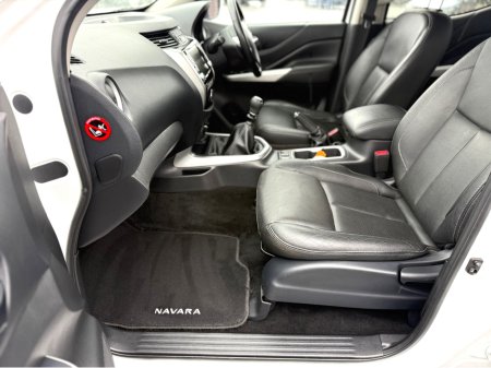 2021 Nissan Navara EXTREMELY LOW MILES - BODYKIT JUST FITTED! €25,500 thumbnail