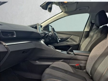 2019 Peugeot 3008 - thumbnail 6