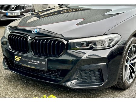 2023 BMW 5 Series - photo 3