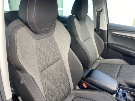 2023 Skoda Karoq - thumbnail 8