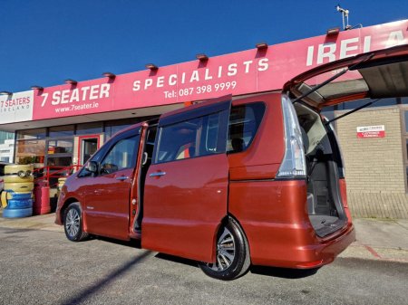 2016 Nissan Serena - thumbnail 16
