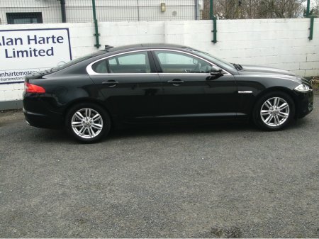 2014 Jaguar XF - thumbnail 9