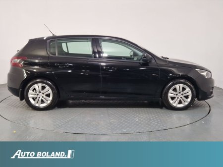 2019 Peugeot 308 Active - full service history €14,495