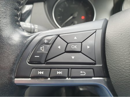 2017 Nissan Qashqai - thumbnail 13