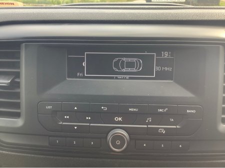 2019 Toyota Proace 2.0 D LWB GX 4DR €14,000