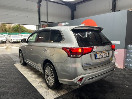 2020 Mitsubishi Outlander €23950! 2020 MITSUBISHI OUTLANDER PHEV G PLUS PACKAGE 2.4 AUTOMATIC / CRUISE CONTROL / 360° PARKING CAMERA / ELECTRIC MEMORY & HEATED SEATS / PADDLE SHIFTERS / HEATED STEERING WHEEL €23,950