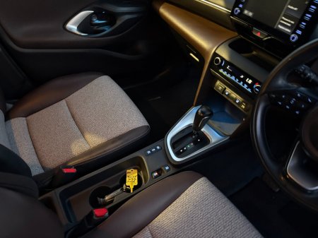 2021 Toyota Yaris 1.5 Hybrid 5Dr Luna €24,950 thumbnail