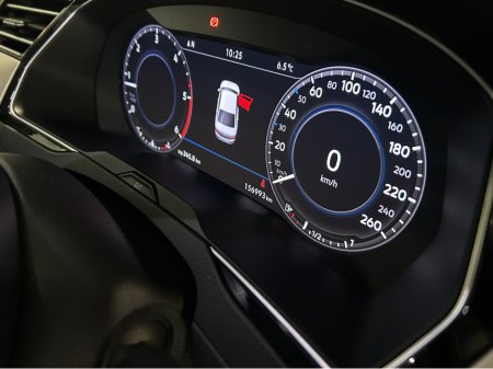 2018 Volkswagen Passat HIGHLINE R Line 1.6 TDI MANUAL 6SPEED FWD 120HP 4DR €18,950 thumbnail