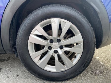 2019 Peugeot 3008 - thumbnail 32