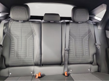 2025 Peugeot 3008 BEV 73kWH 210BHP Allure €42,950