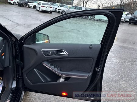 2017 Mercedes-Benz A Class AMG-LINE , AUTO // LOW MILEAGE €18,950 thumbnail