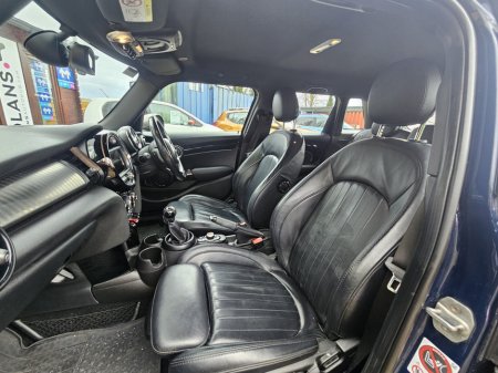 2017 MINI Hatch - thumbnail 21