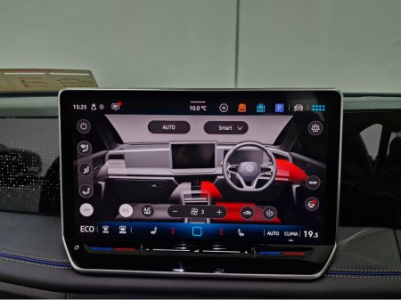 2025 Volkswagen Tiguan 1.5TSi PHEV R-LINE AUTOMATIC **ONE OWNER / NEW MODEL / APPLE CARPLAY / ADAPTIVE CRUISE CONTROL / BLIND SPOT ASSIST / HEATED & MASSAGE FRONT SEATS / HEATED STEERING WHEEL / WIRELESS PHONE CHARGING** €50,900 thumbnail