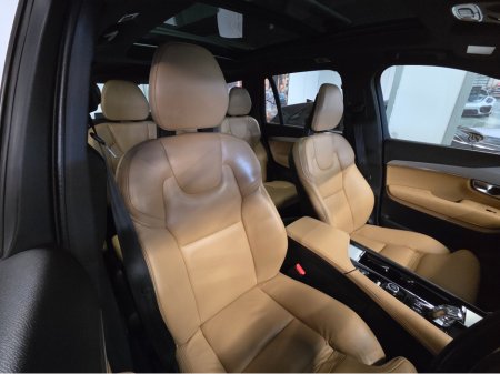 2018 Volvo XC90 - view 4