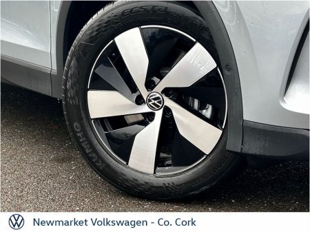 2026 Volkswagen Tiguan - view 2