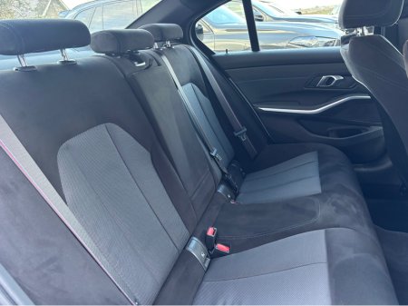 2025 BMW 3 Series - thumbnail 18