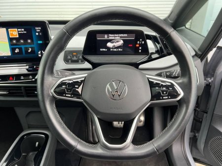 2023 Volkswagen ID.3 FAMILY 58KWH // PANORAMIC SUNROOF // HEATED SEATS // APPLE CARPLAY/ANDROID AUTO €22,450 thumbnail