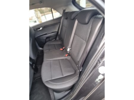 2019 Kia Rio - thumbnail 13