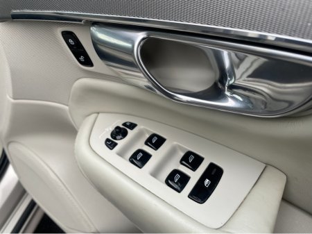 2017 Volvo XC90 D4 FWD INSCRIPTION GT 5DR AUTO €29,750 thumbnail