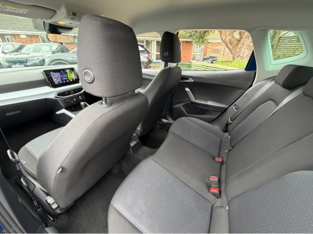 2023 SEAT Arona PARKING SENSORS..APPLE CARPLAY & ANDROID AUTO €17,950 thumbnail