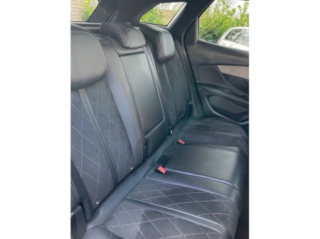 2018 Peugeot 3008 - thumbnail 11