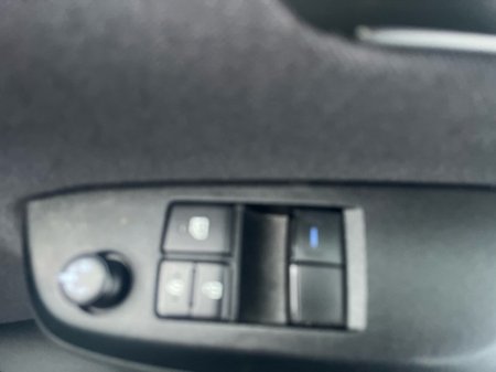 2023 Toyota Yaris 1.0 LUNA 4DR €20,950 thumbnail