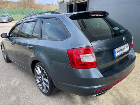 2016 Skoda Octavia - view 4