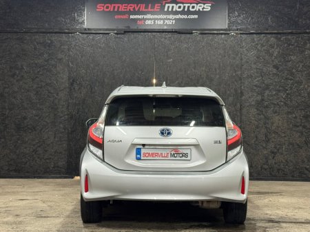 2019 Toyota Aqua - thumbnail 5