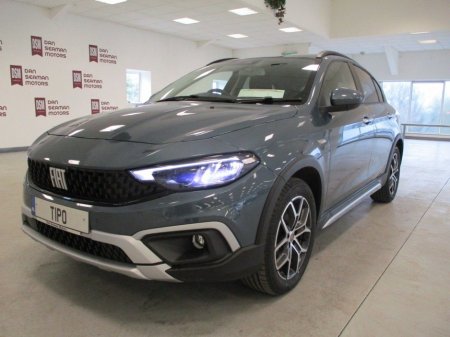 2025 Fiat Tipo Tipo Cross 1.5 MHEV 130HP €34,145 thumbnail