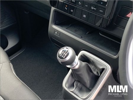 2024 Hyundai Staria 2.2 177ps Fwd, Price ex VAT €24,386 thumbnail