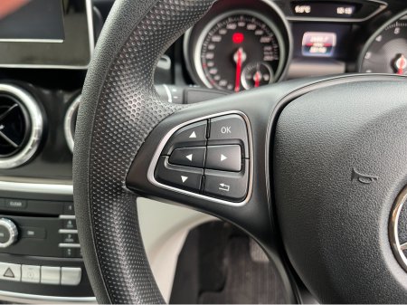 2017 Mercedes-Benz CLA Class 180 1.6 PETROL MANUAL //FULL LEATHER//LOW MILES// €16,950 thumbnail