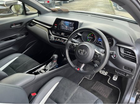 2022 Toyota C-HR GR SPORT AUTOMATIC HYBRID 1.8 PETROL //HIGH SPEC//HALF LEATHER HEATED SEATS//KEYLESS ENTRY//ADAPTIVE CRUISE CONTROL//REVERSE CAMERA// €29,950 thumbnail