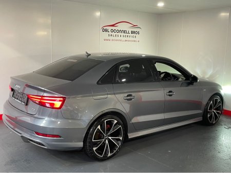 2016 Audi A3 A3 SALOON 1.6 TDI S LINE 110PS 4DR AUTO €17,900 thumbnail