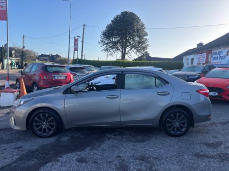 2015 Toyota Corolla - thumbnail 12