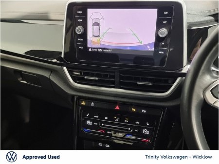 2023 Volkswagen T-Roc * R-LINE * 1.0 TSI * 110BHP * MANUAL * STUNNING SUV * TRINITY VOLKSWAGEN * €30,950 thumbnail