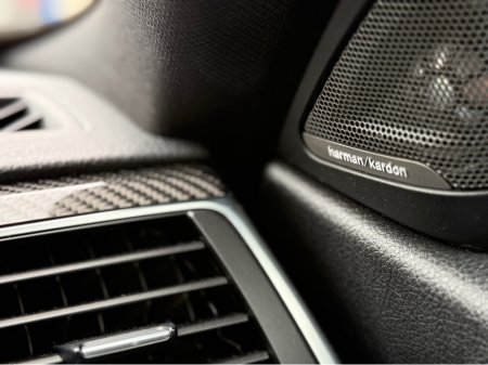 2015 BMW M4 - thumbnail 29