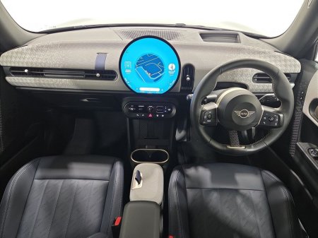 2024 MINI Hatch - view 4