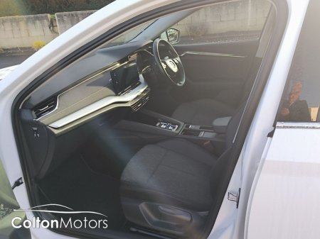 2022 Skoda Octavia - thumbnail 10